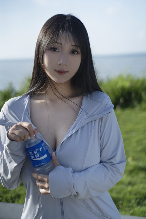 浅安安 - 摄影师翎梵 环球之旅 预览展示图 2