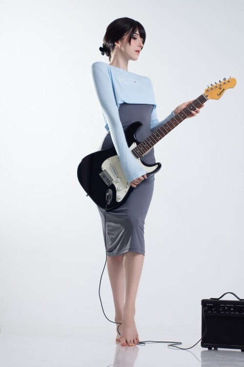 Candyball - Hitomio Guitar Sister 预览展示图 4