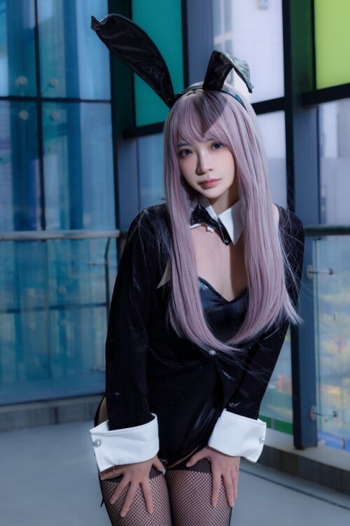 疯猫ss - 紫发礼服兔 预览展示图 3