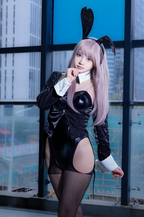 疯猫ss - 紫发礼服兔 预览展示图 2