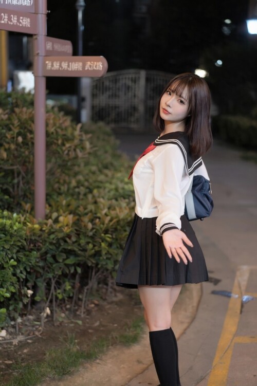 Kokuhui - 约会我的女学生 预览展示图 3