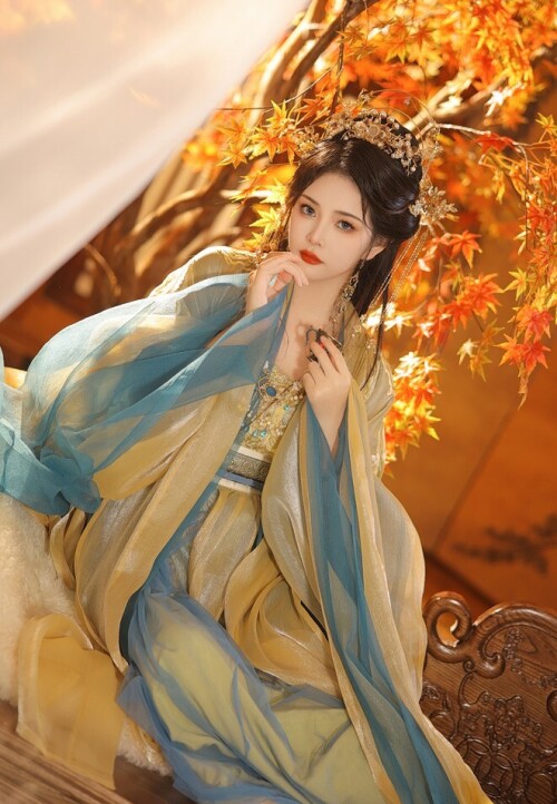 苏嫣嫣阿姨 - 白茶清欢 预览展示图 5