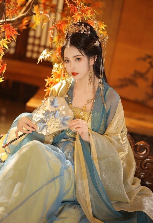 苏嫣嫣阿姨 - 白茶清欢 预览展示图 6