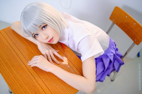 Tomoyo酱 - 鸢一折纸 校服 预览展示图 3