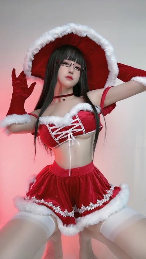miko酱ww - 圣诞魔女 预览展示图 3