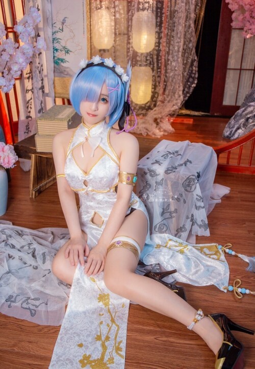 凉凉酱Kirakira - 蕾姆 预览展示图 4