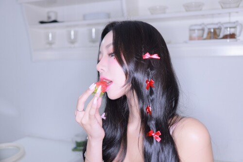 Dongeuran (동그란) - Creamy Girl 预览展示图 3