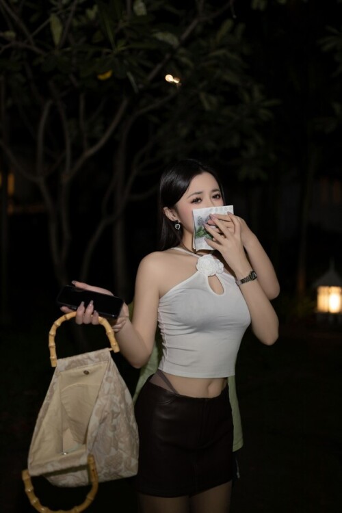 鱼子酱Fish - 为谁 预览展示图 2