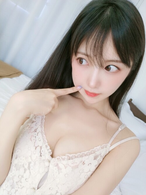 Shika小鹿鹿 - 第五套自拍 预览展示图 1