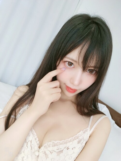 Shika小鹿鹿 - 第五套自拍 预览展示图 2