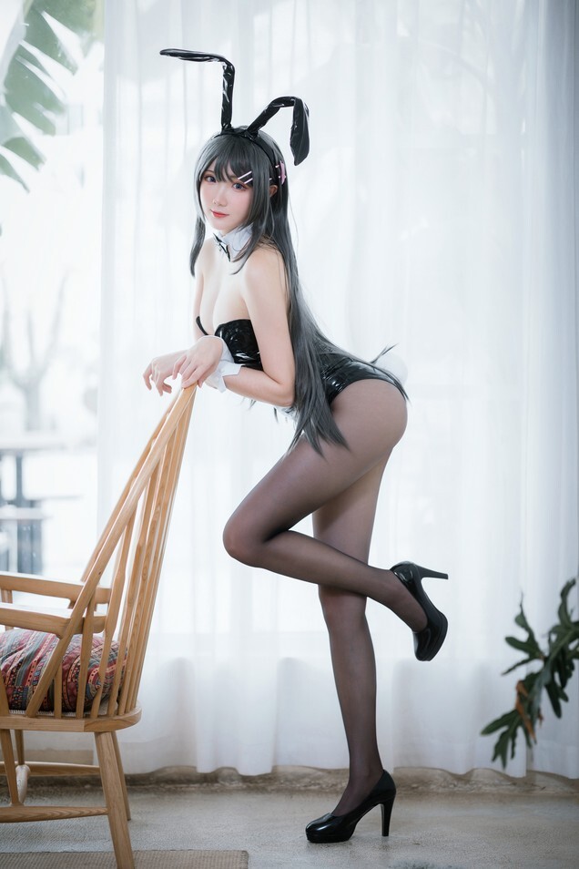 瓜希酱 - 樱岛麻衣 兔女郎 [31P-130MB]