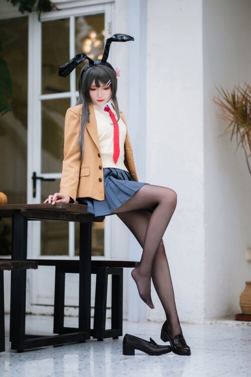 瓜希酱 - 樱岛麻衣 校服 预览展示图 6
