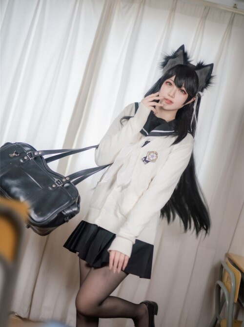 Halo_酱 - 碧蓝航线爱宕校服 预览展示图 5