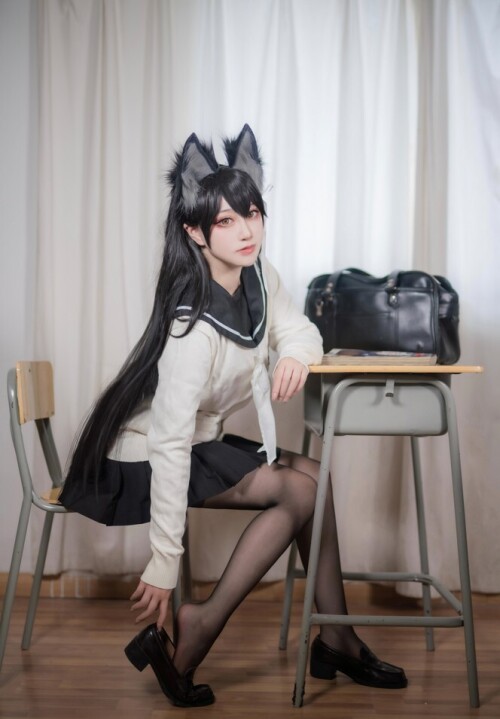 Halo_酱 - 碧蓝航线爱宕校服 预览展示图 6