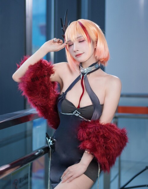 超级小禾儿 – 罗恩苍翠 [15P-47MB]