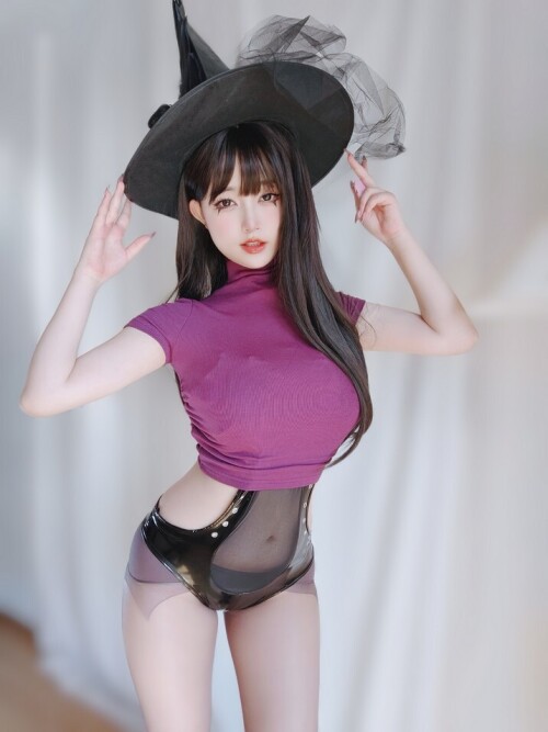 女主K - 魔女の日常 预览展示图 2