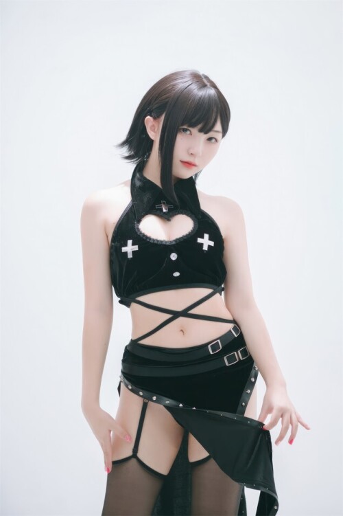 花铃 - 吊带袜修女 预览展示图 5
