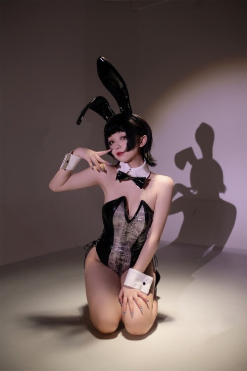 花铃 - 蛇女郎 预览展示图 3