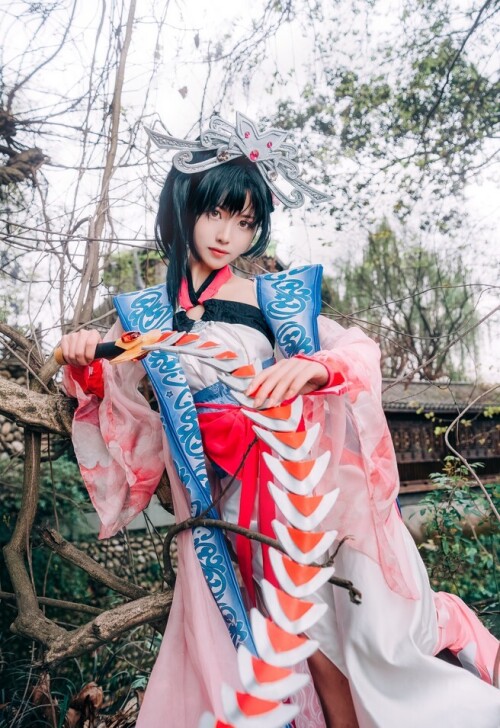 子姬ZJ - 红莲公主cos 预览展示图 4