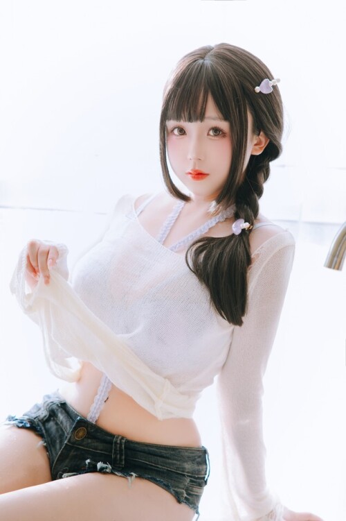 日奈娇 - 牛仔裤任期 预览展示图 4