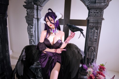 日奈娇 - 雅儿贝德 礼服+钻石 预览展示图 2