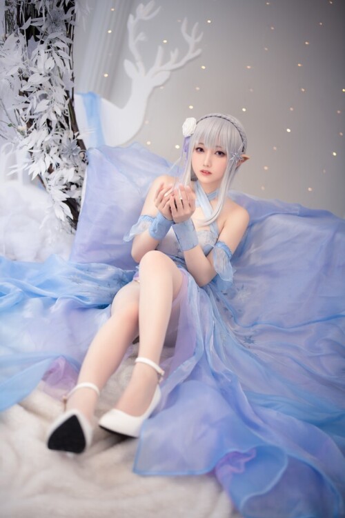 小木曾AYA - Re0爱蜜莉雅 水晶礼服 预览展示图 1