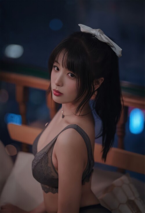 轩萧学姐 - 23.04月舰长 灰色蕾丝 预览展示图 3