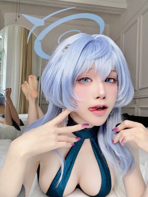 水淼aqua - 24年03月fantia订阅 『3月』💎天雨アコ ドレス💎 预览展示图 3
