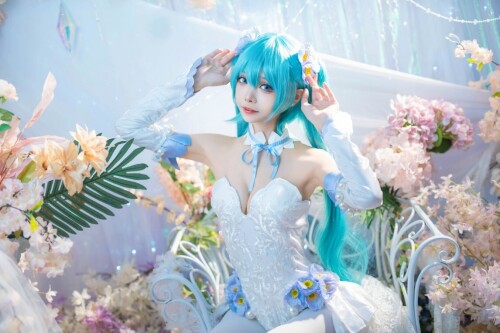 艾西Aiwest - 初音 粉蝶花 预览展示图 3