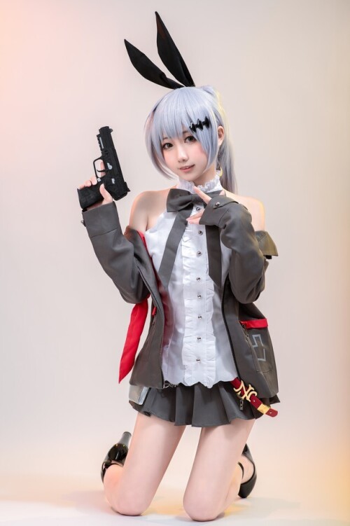 小木曾AYA - 少女前线 Fn-57 预览展示图 5