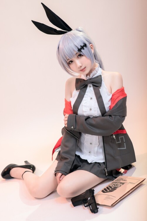 小木曾AYA – 少女前线 Fn-57 [20P-114MB]