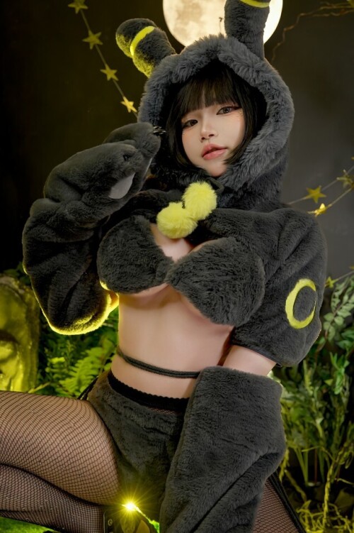 ZinieQ - Umbreon (Pokemon) 预览展示图 4