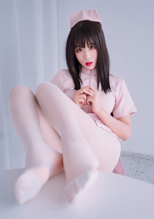 轩萧学姐 - 粉色护士 预览展示图 2