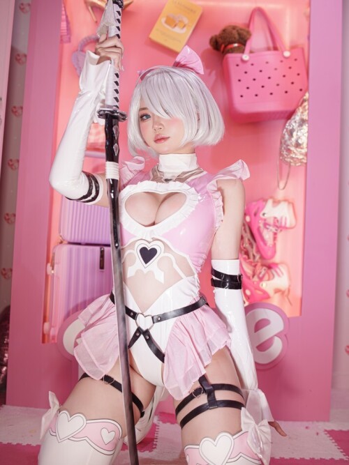 ZinieQ - 2B Barbie 预览展示图 1