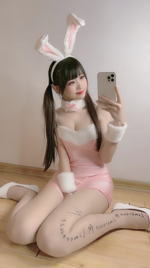 miko酱ww - 自拍系列mikoの肉丝01 预览展示图 1