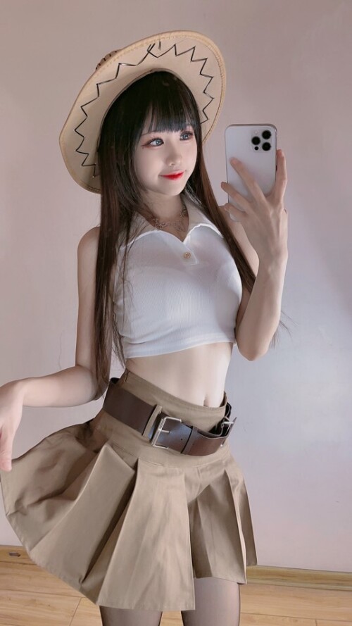 miko酱ww - 自拍系列mikoの黑丝02 预览展示图 4