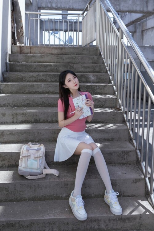 鱼子酱Fish - 天台少女 预览展示图 6