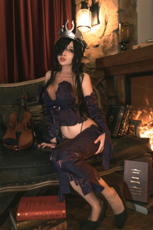 杏仁曲奇 - 黑兽 精灵女王 预览展示图 3