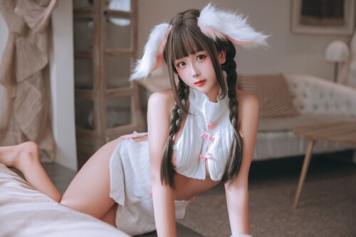 日奈娇 - 垂耳兔 预览展示图 1