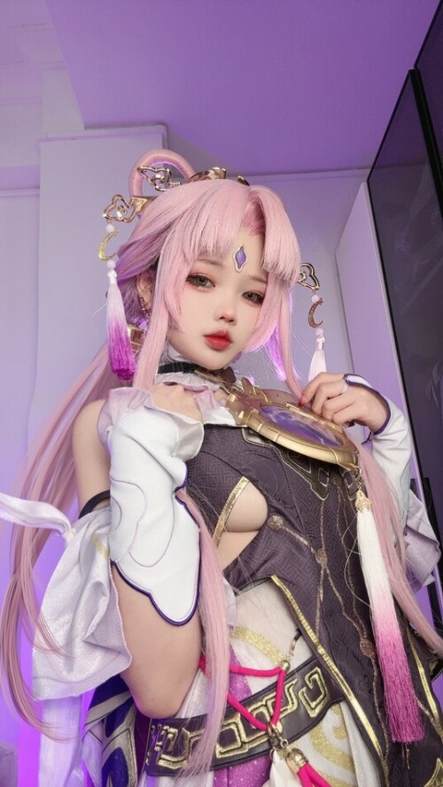 小瑶幺幺 - 符玄自拍版 预览展示图 4