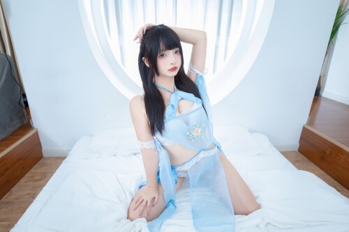 神楽坂真冬 - 趾间飞行 预览展示图 1