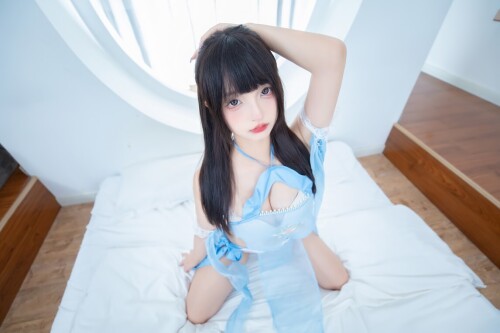 神楽坂真冬 - 趾间飞行 预览展示图 2