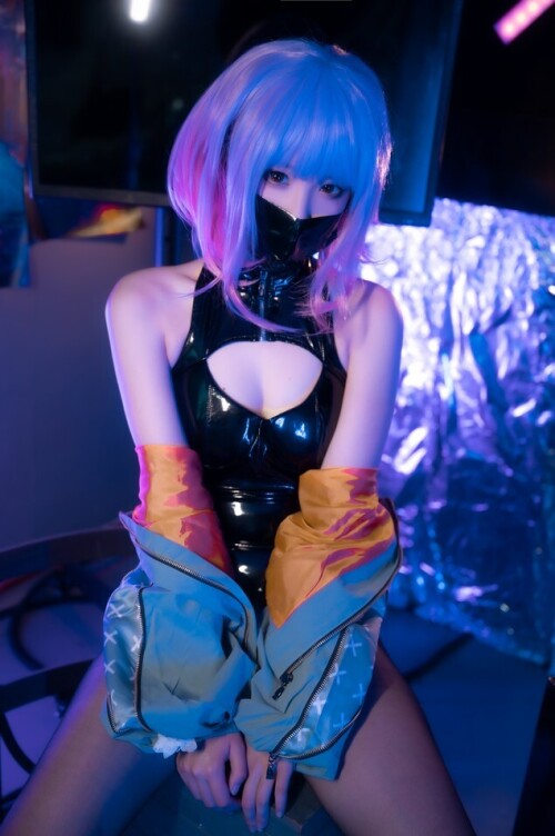 Quan冉有点饿 - LUNA 高叉兔女郎 预览展示图 4
