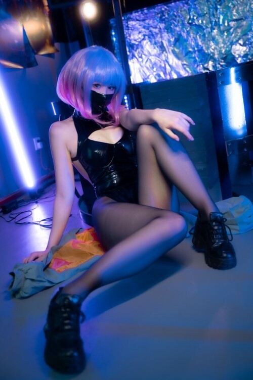 Quan冉有点饿 - LUNA 高叉兔女郎 预览展示图 2
