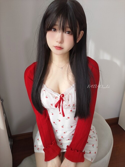 迷之呆梨 - 自撮り写真24.01 春日少女 预览展示图 2