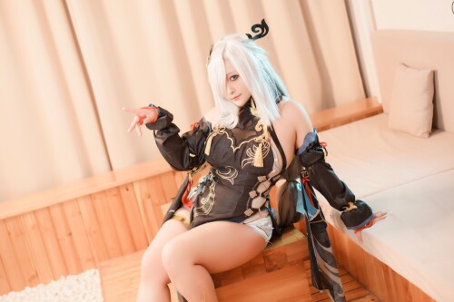 洛璃 LoLiSAMA - 申鹤 预览展示图 2