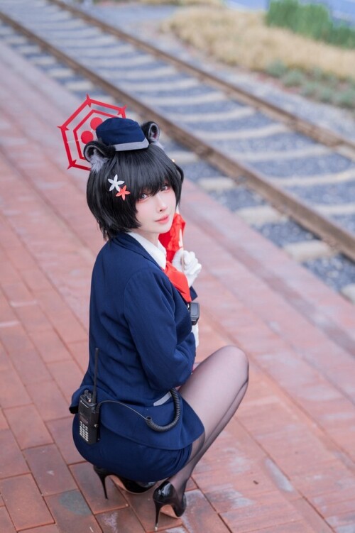 rioko凉凉子 - 《蔚蓝档案》椿 导游 预览展示图 4