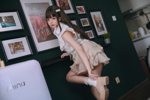 日奈娇 (樱井小莜) - 人妻 预览展示图 2