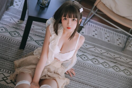 日奈娇 (樱井小莜) - 人妻 预览展示图 3
