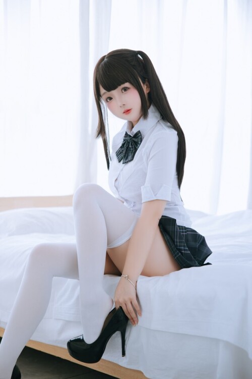 日奈娇 (樱井小莜) - 学姐 预览展示图 3